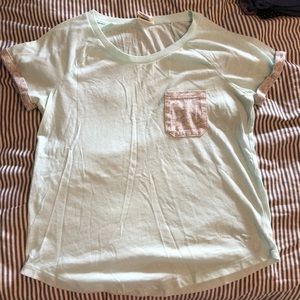 Clothes from American Eagle, pink sizes small&4